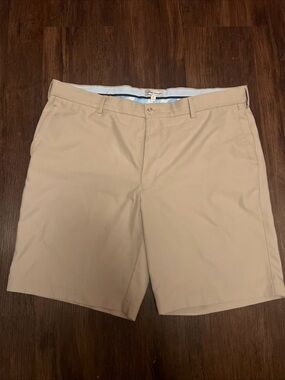 Peter Millar Khaki Flat-Front Performance Shorts